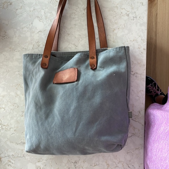 Meanwhile Back On The Farm purse - Picture 3 of 6